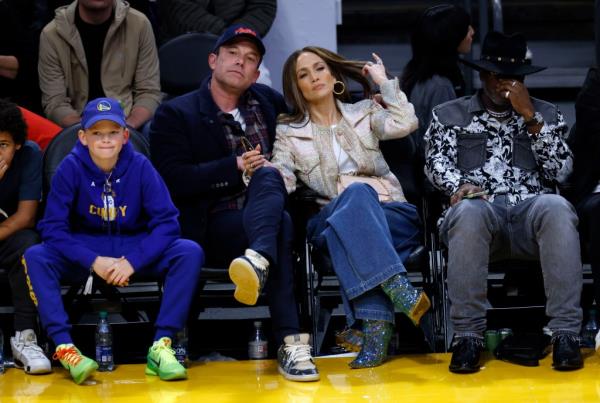 Jennifer Lopez, Ben Affleck and his son Samuel at the Warriors game in March 2024.